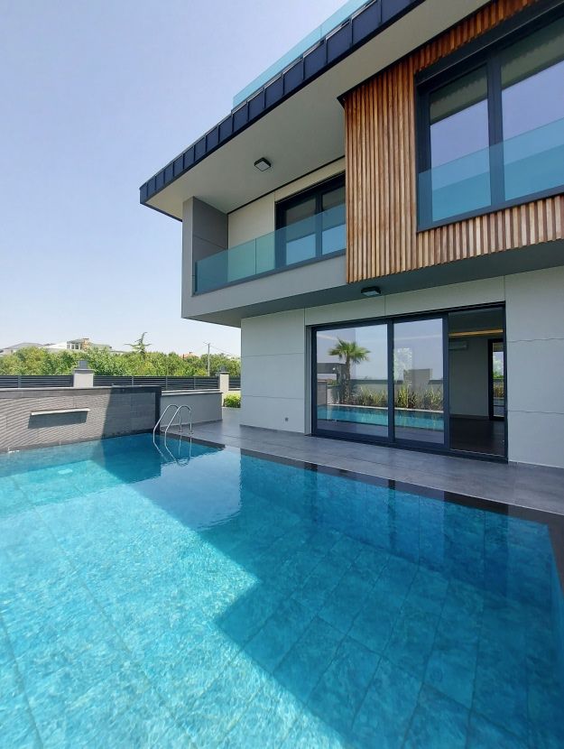 Beautiful home poolside